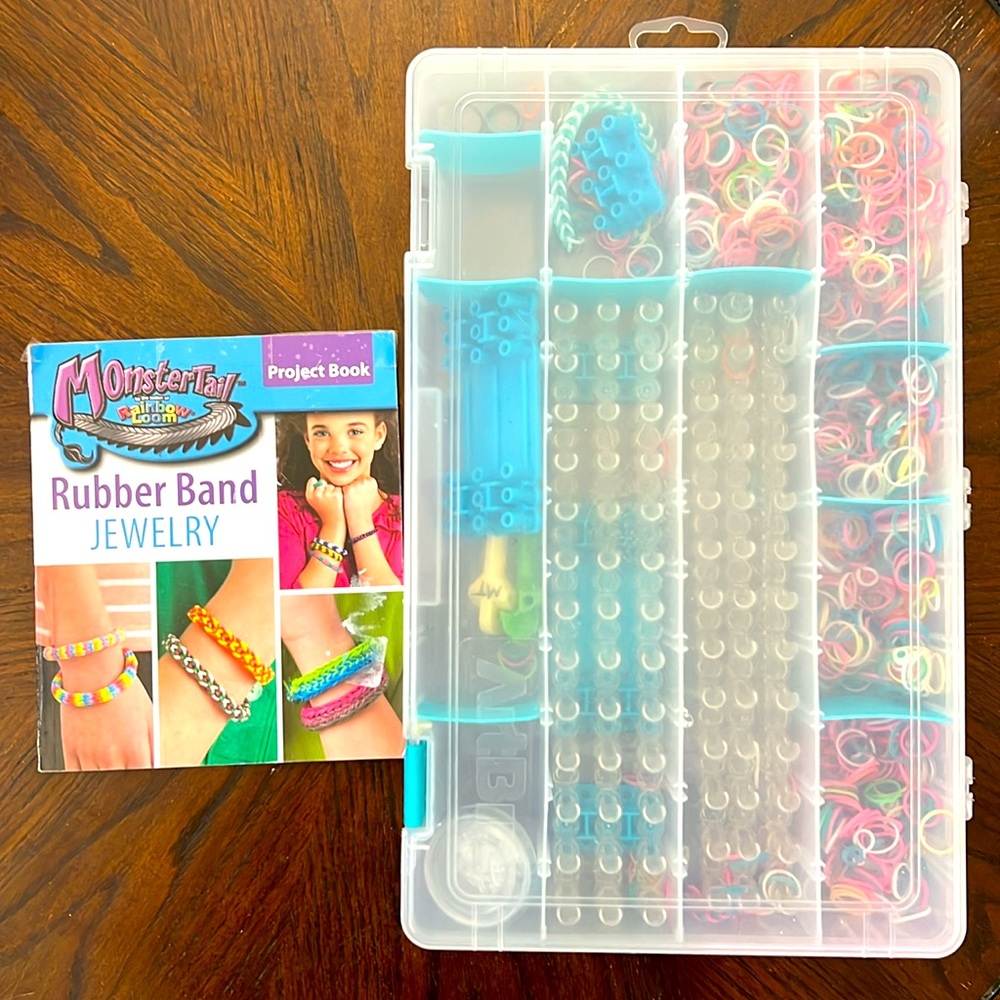 Rainbow Loom + Monster Tail Rubber Band Jewelry Project Book w/ Case Bands